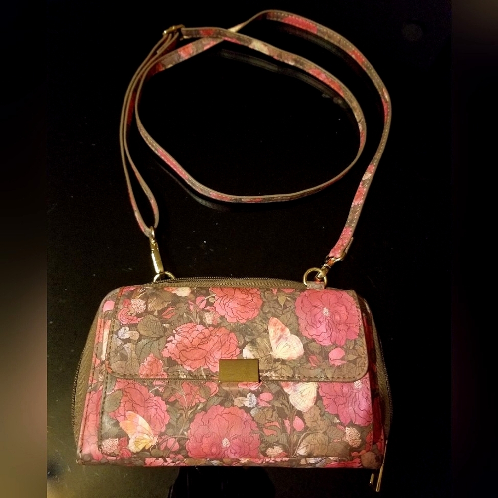 NWOT Save The Girls • Sanibel Rose Touchscreen Crossbody with RFID Protection